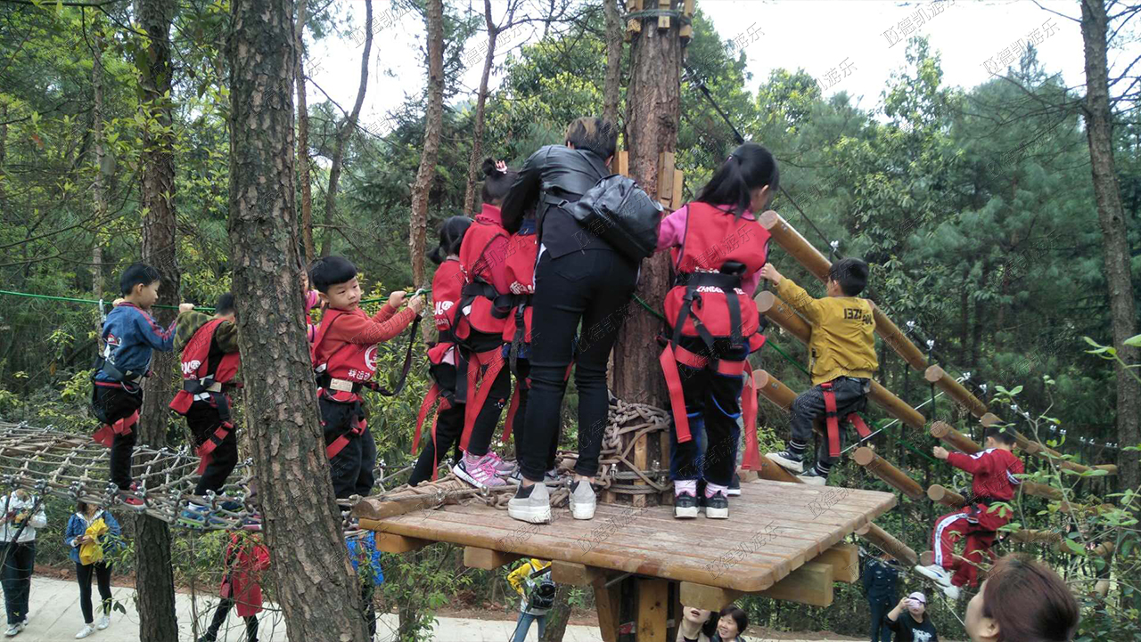 儿童游乐设施